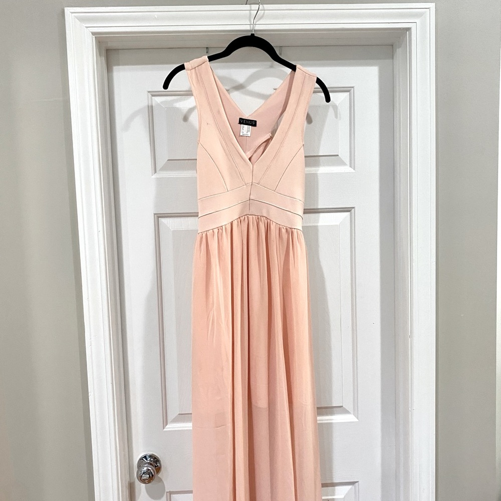 Venus Long dress - like new - Medium